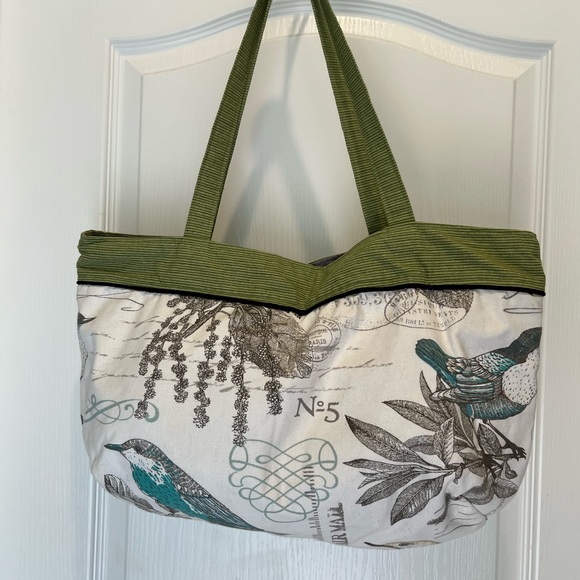 Super cute π₯° Canvas Tote π - Picture 8 of 10